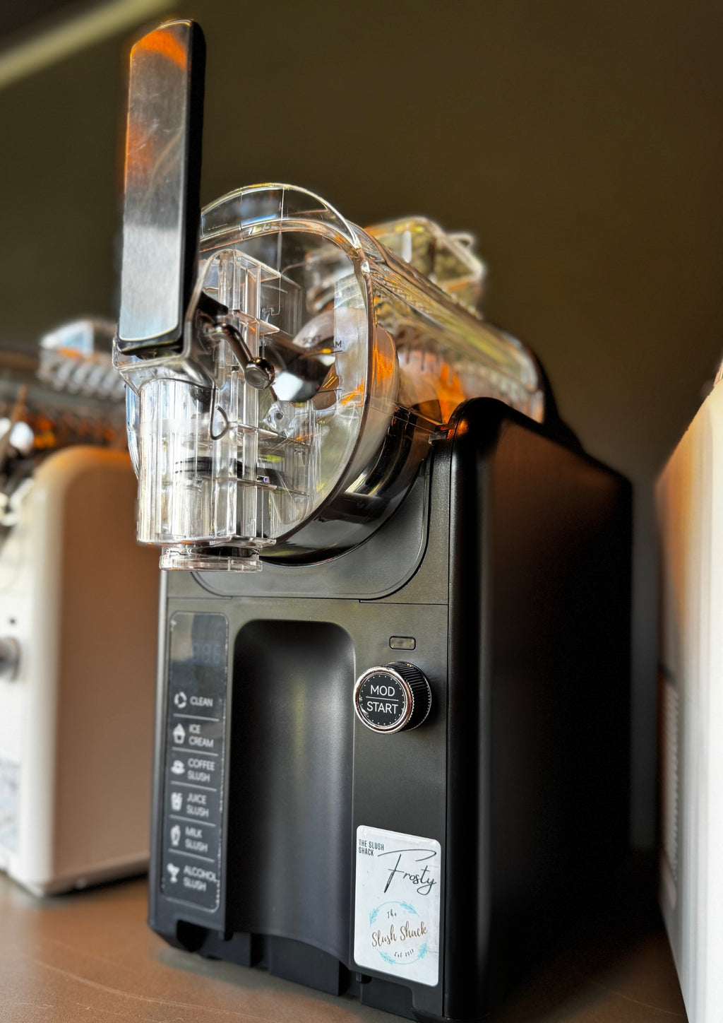 The Frosty 2L Countertop Slush Machine Black