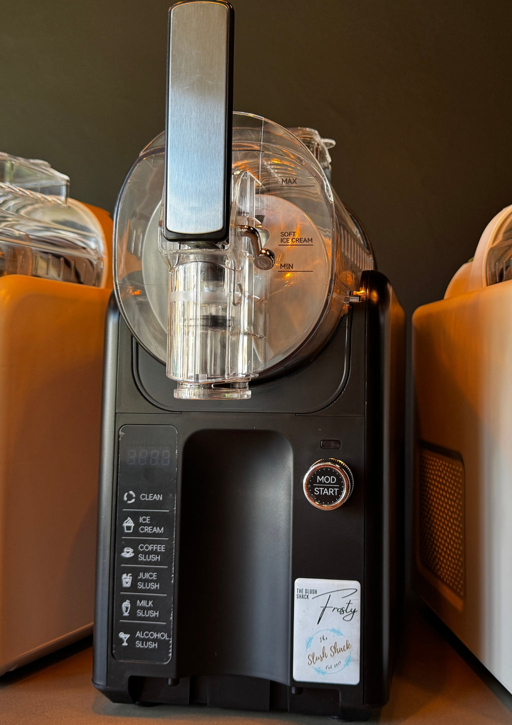 The Frosty 2L Countertop Slush Machine Black